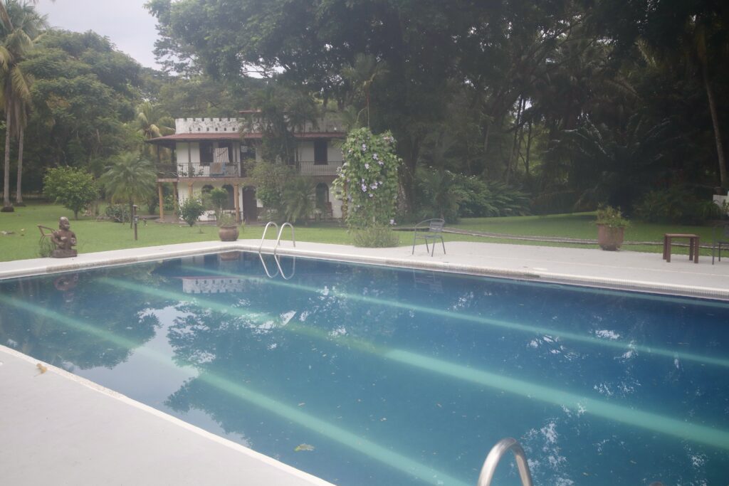 costa rica samara Stellenangebot Praktikum-Costa-Rica großer Pool